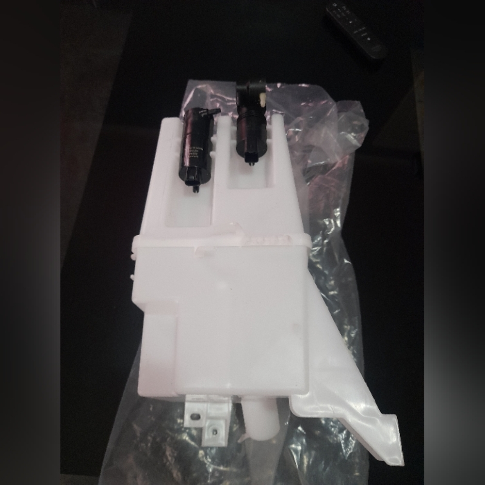 Nissan 2013/2014/2015 Washer Reservoir
